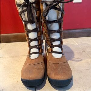 Timberland Brown Lace-Up Women's Boots